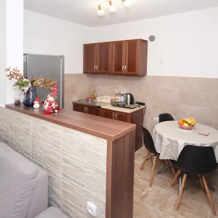 Mladen Apartment